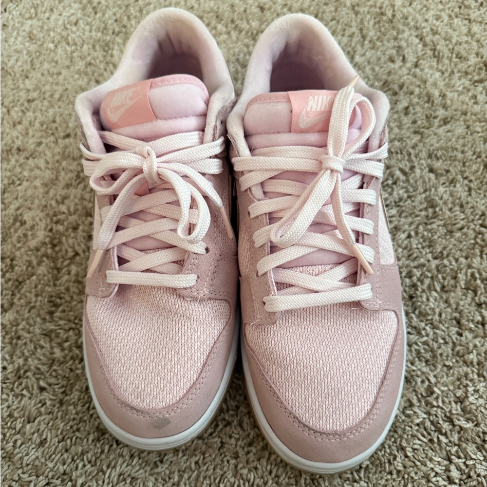 Nike |  Dunk Low 'Teddy Bear - Light Soft Pink' - Picture 3 of 6